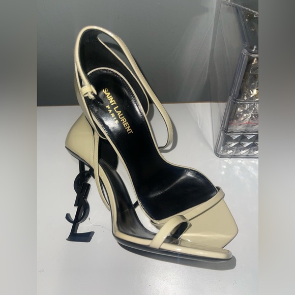 Cream YSL heels size 40 fit like a 9 - Picture 1 of 1